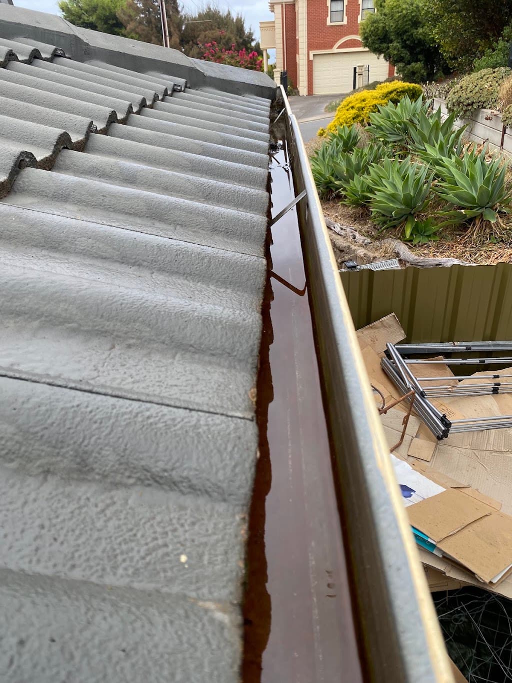 SwiftVac Gutter Cleaning