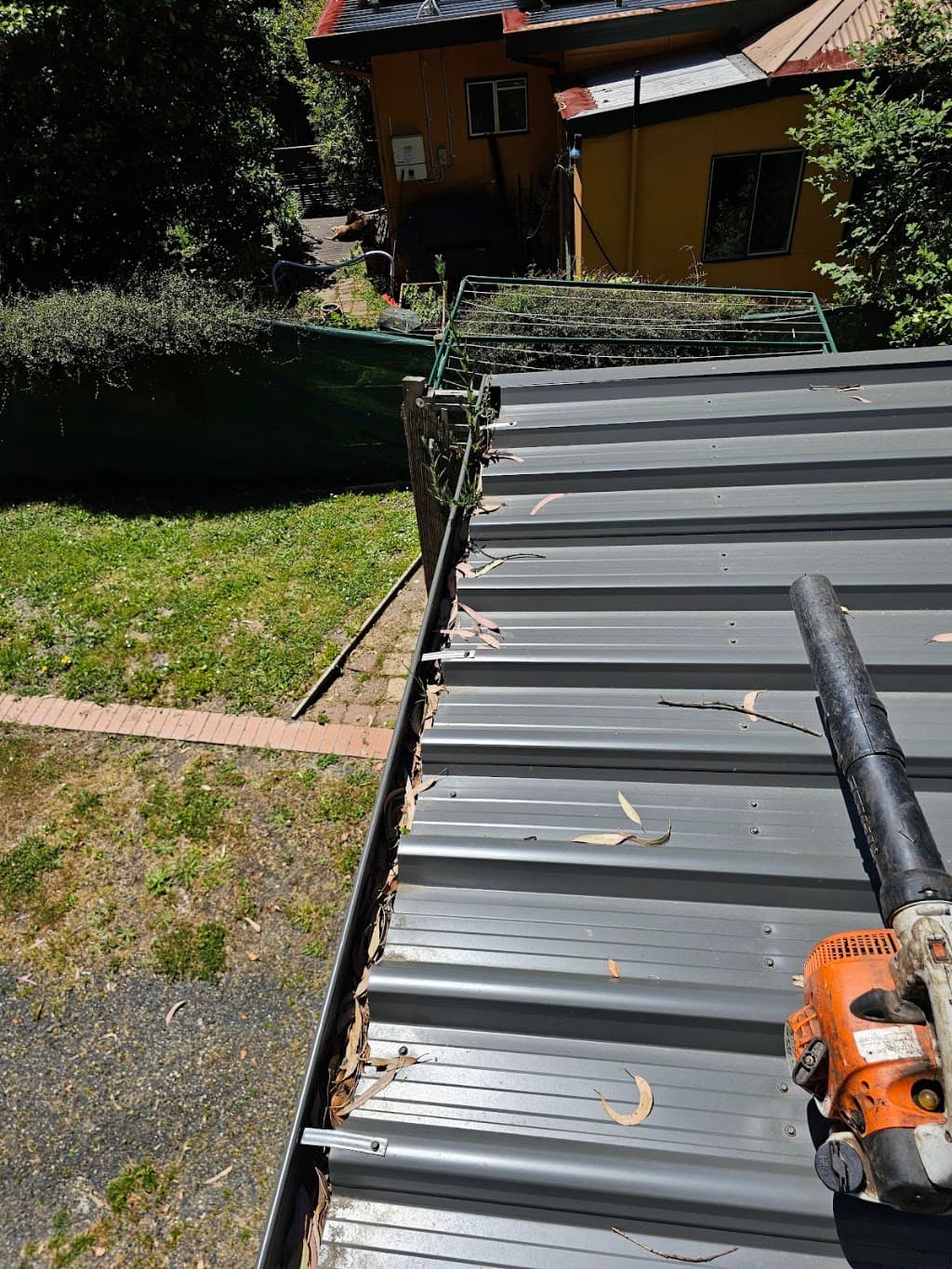 Luna Gutter Cleaning & Roof Maintenance