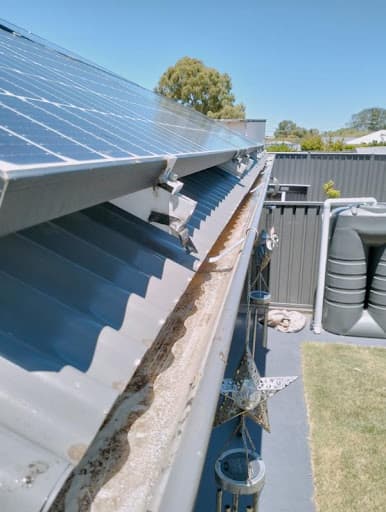 GUTTER GLASS & SOLAR — Customer photo