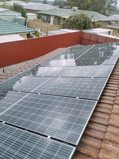 GUTTER GLASS & SOLAR — Customer photo
