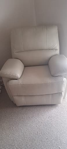 Mr & Mrs Steamer Carpet cleaning - Carpet cleaning Canberra | Upholstery Cleaners Canberra — Customer photo
